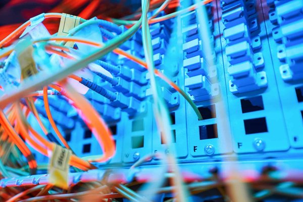 Comment pour câbler efficacement une baie de brassage ?